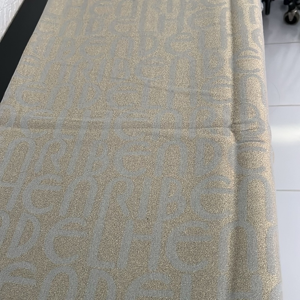 HENRI BENDEL CLASSICS SPARKLE PASHMINA - Picture 2 of 13